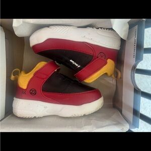 Jordan baby size 6 LIKE NEW!